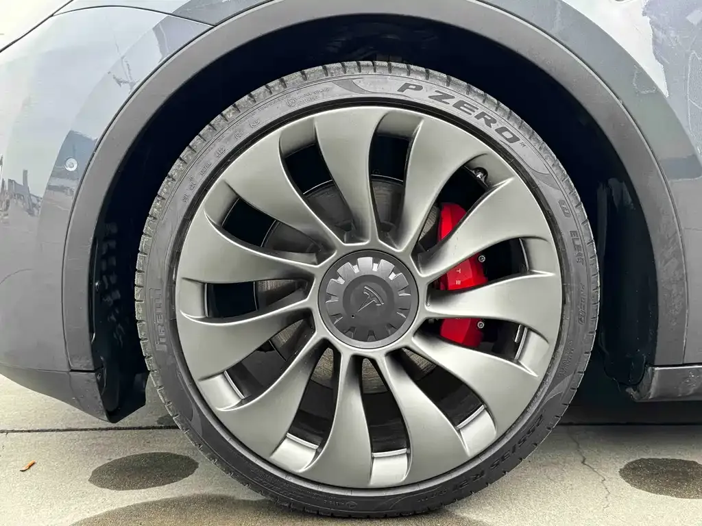 Tesla Model Y 2023 из CN, фото 10
