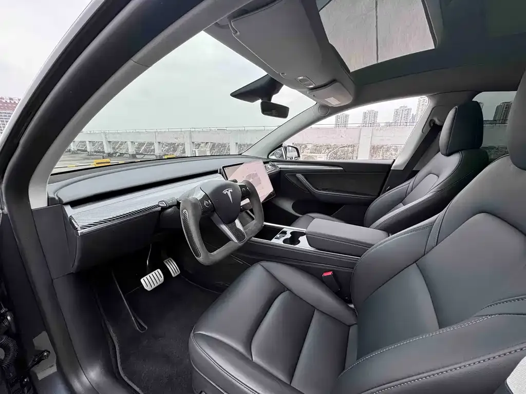 Tesla Model Y 2023 из CN, фото 7