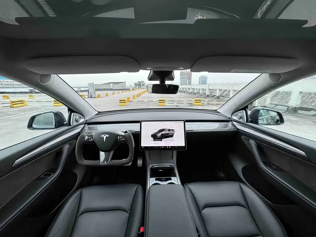 Tesla Model Y 2023 из CN, фото 9