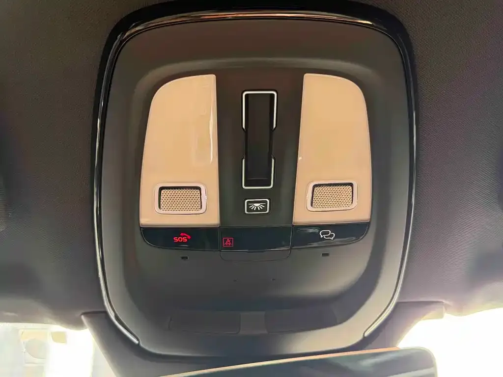 Volvo XC90 2024 из CN, фото 6