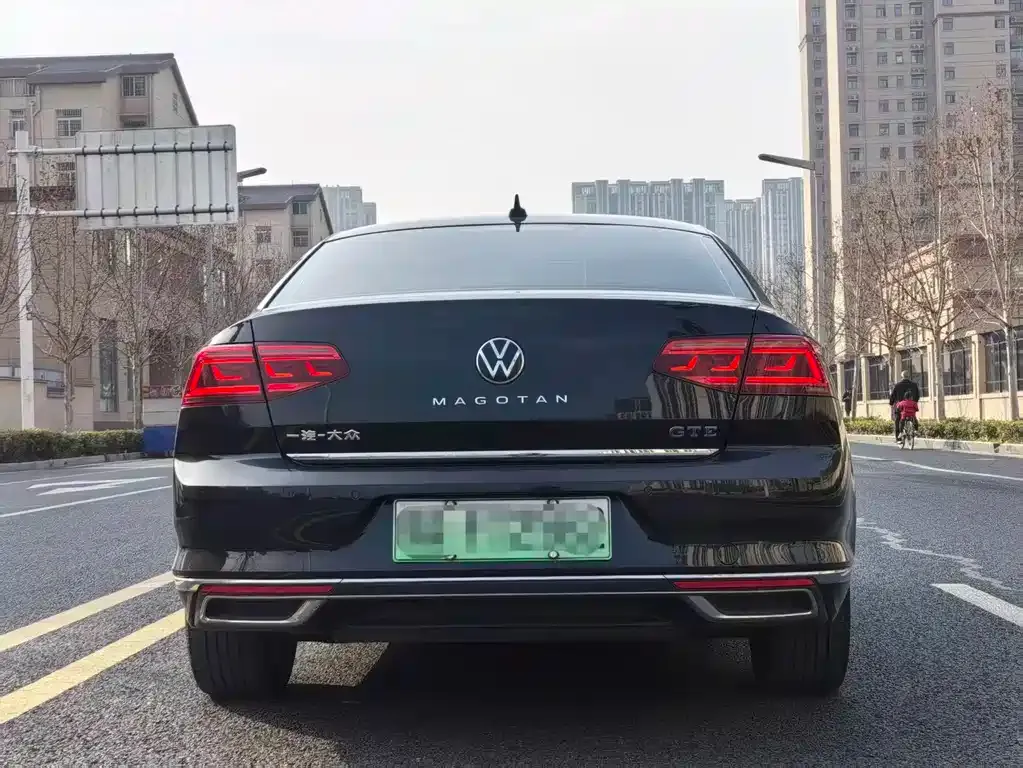 Volkswagen Magotan GTE PHEV 2023 из CN, фото 8