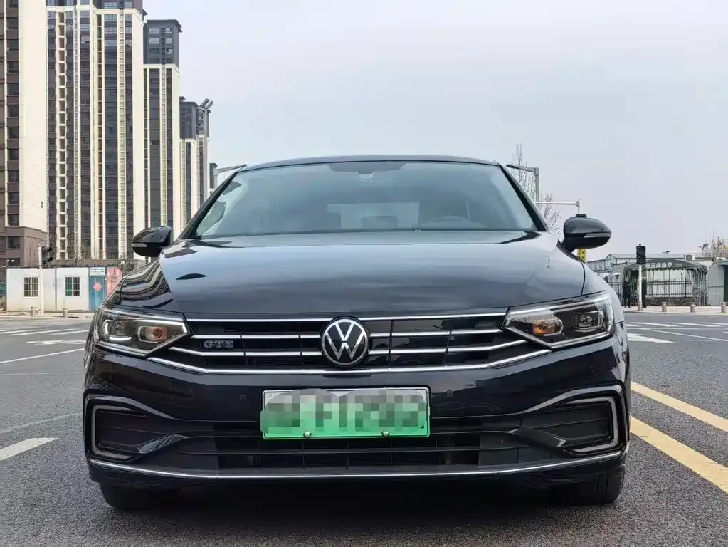 Volkswagen Magotan GTE PHEV 2023 из CN, фото 2