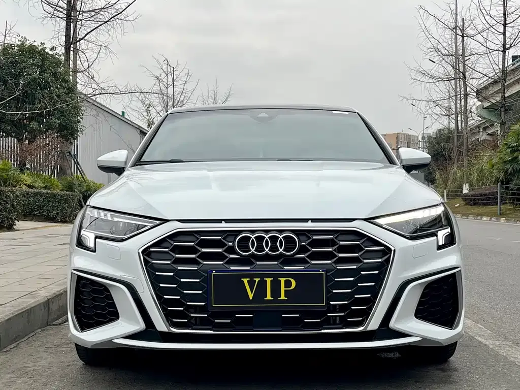 Audi A3 2024 из CN, фото 3