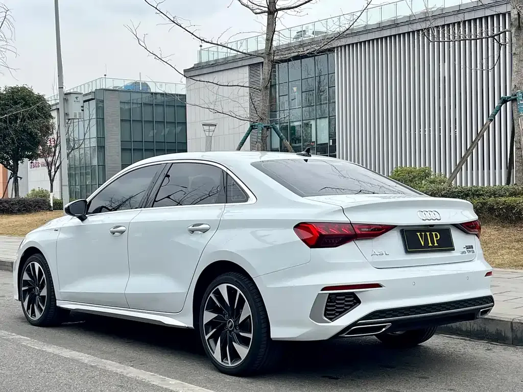 Audi A3 2024 из CN, фото 4