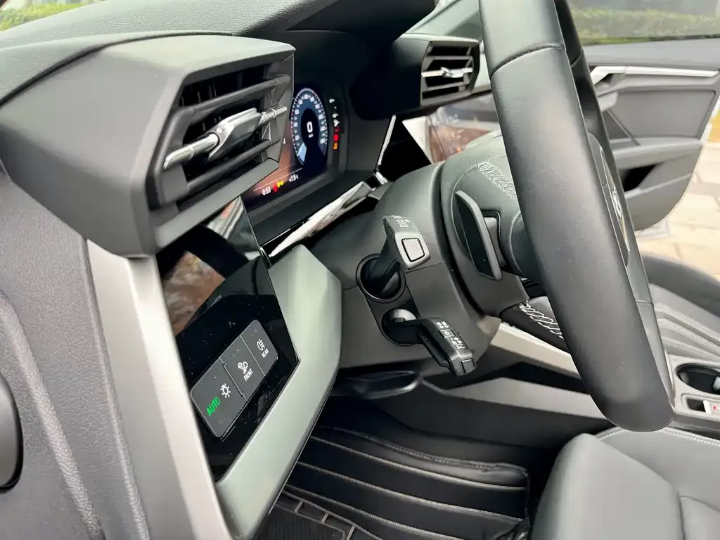 Audi A3 2024 из CN, фото 10