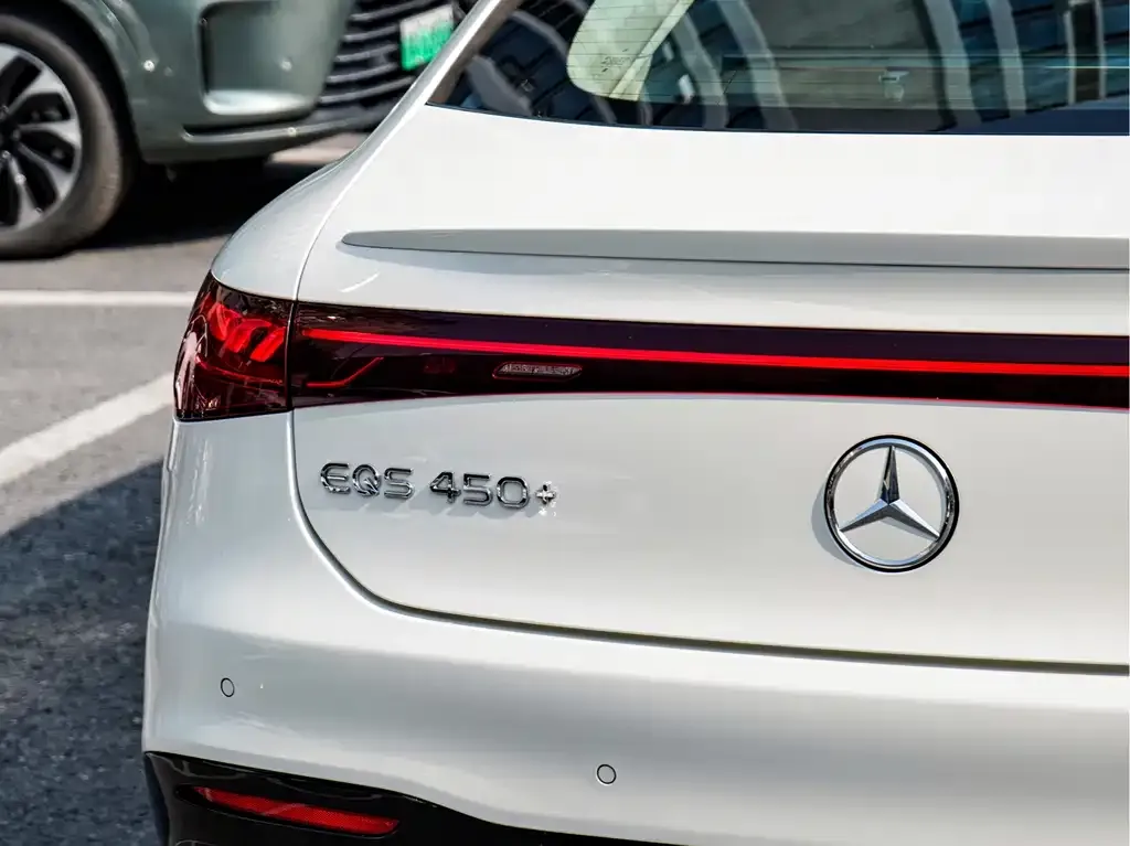 Mercedes-Benz EQS 2024 из CN, фото 2