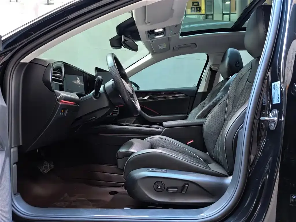 Volkswagen Magotan 2024 из CN, фото 5