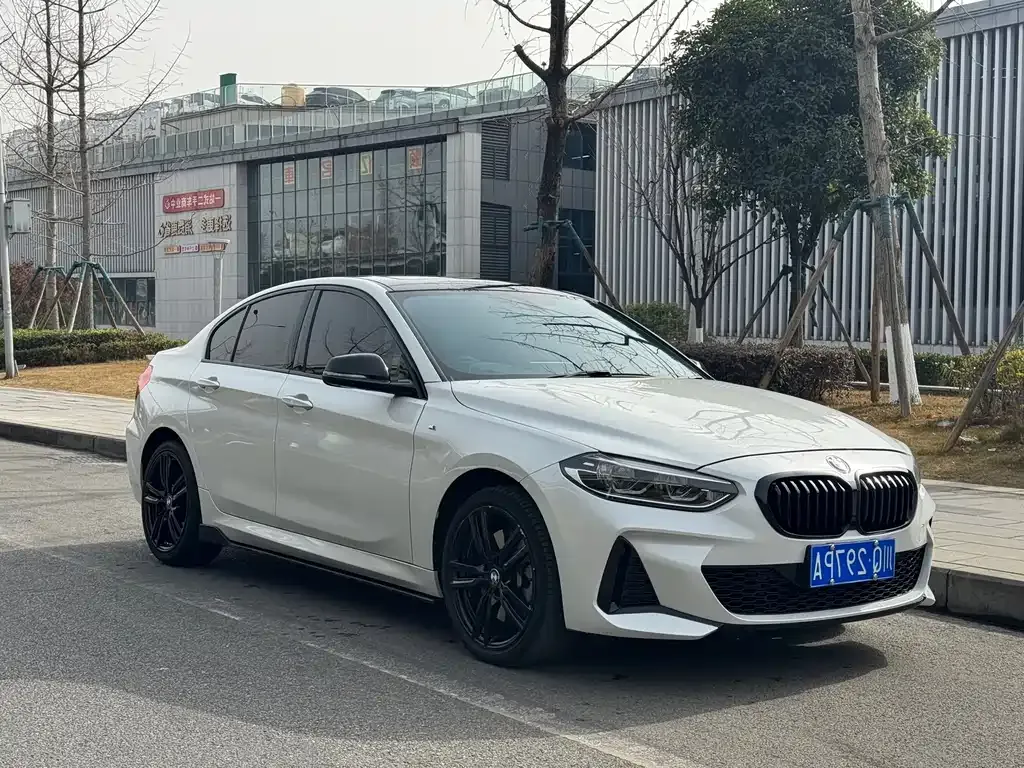 BMW 1 Series 2021 из CN, фото 8