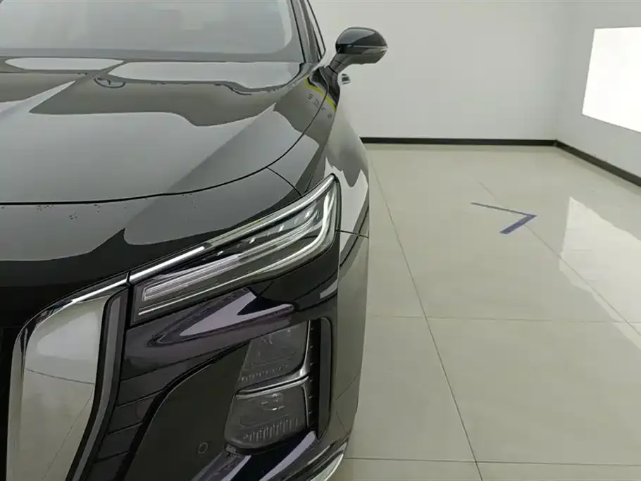 Hongqi H5 2025 из CN, фото 3