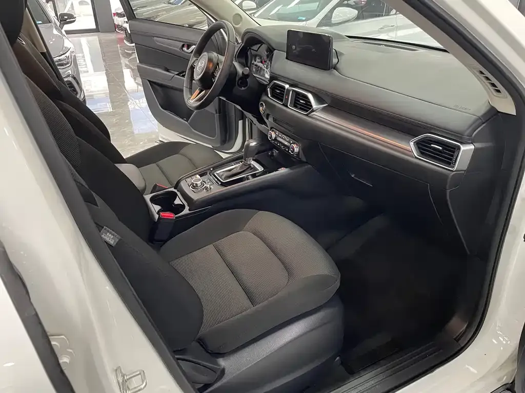 Mazda CX-5 2023 из CN, фото 9