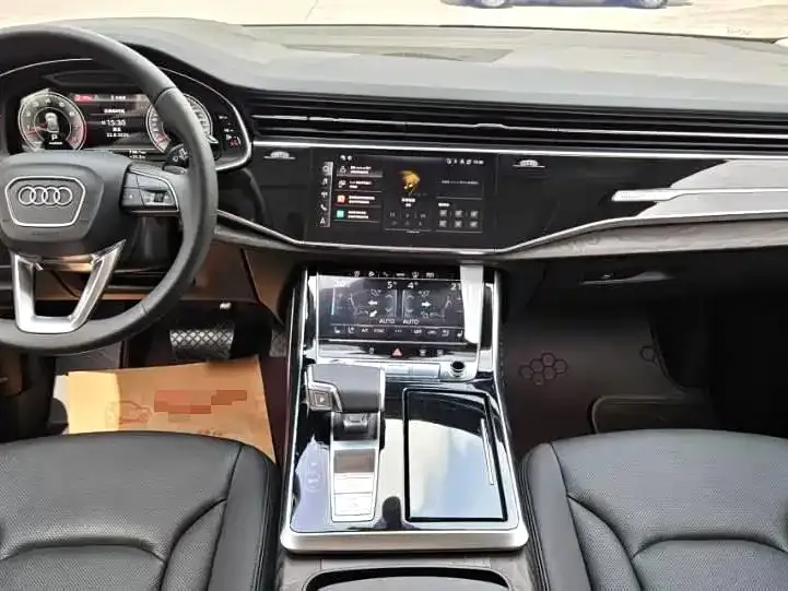 Audi Q8 2023 из CN, фото 3