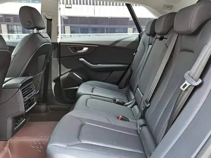 Audi Q8 2023 из CN, фото 5