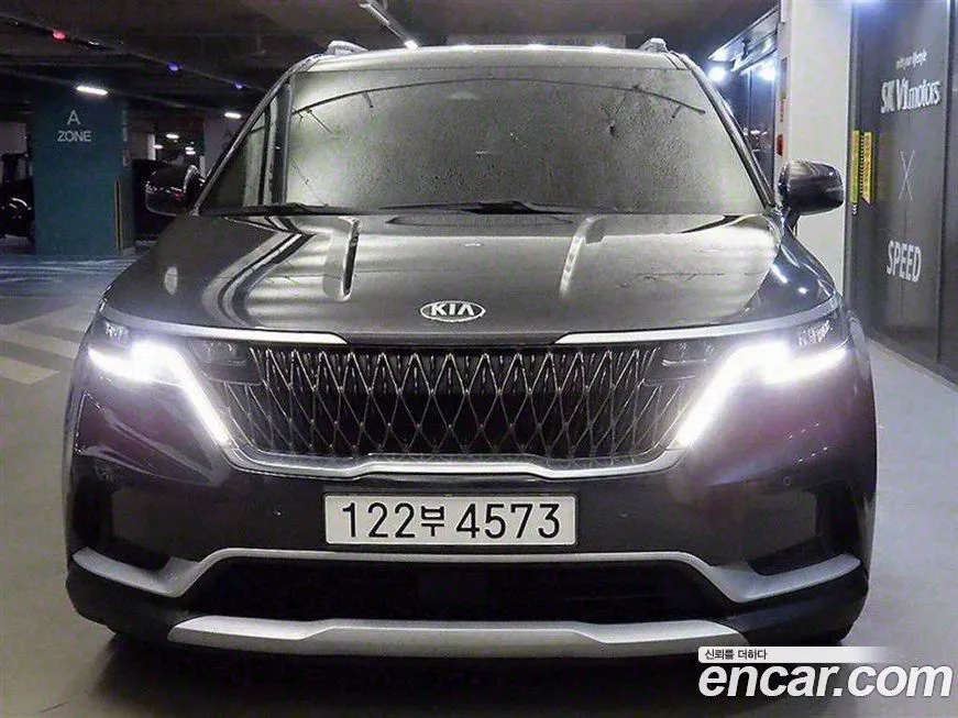 Kia Carnival — фото 4