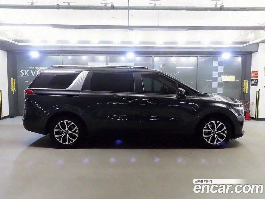 Kia Carnival — фото 2