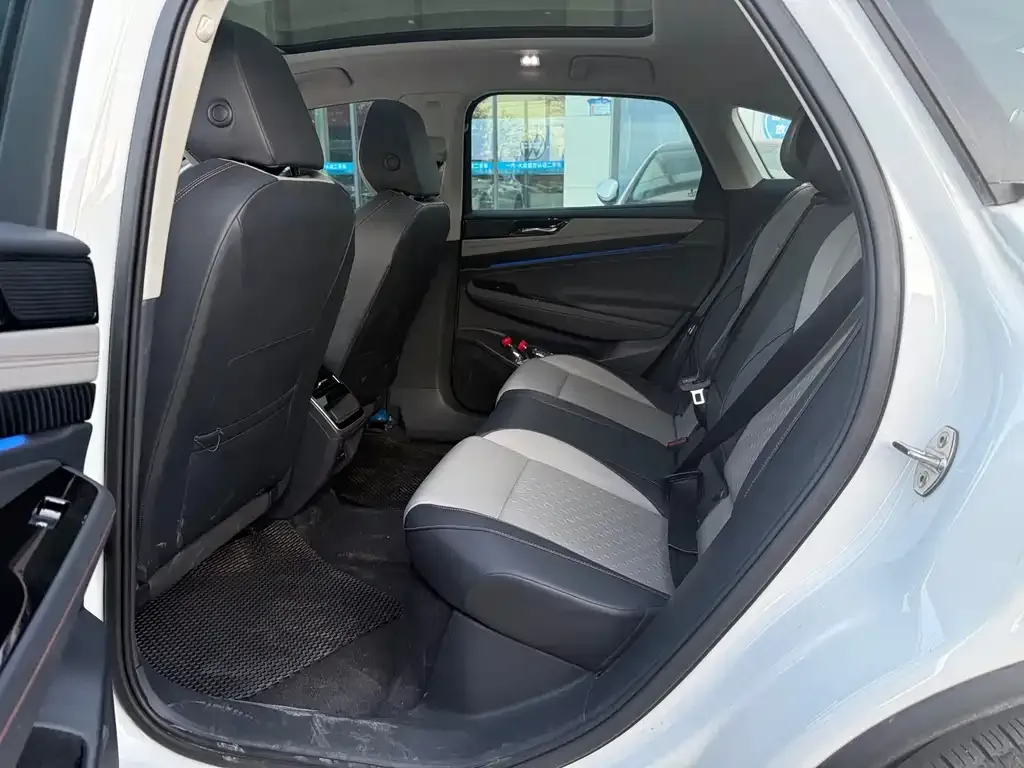 Volkswagen ID.7 VIZZION 2024 из CN, фото 9
