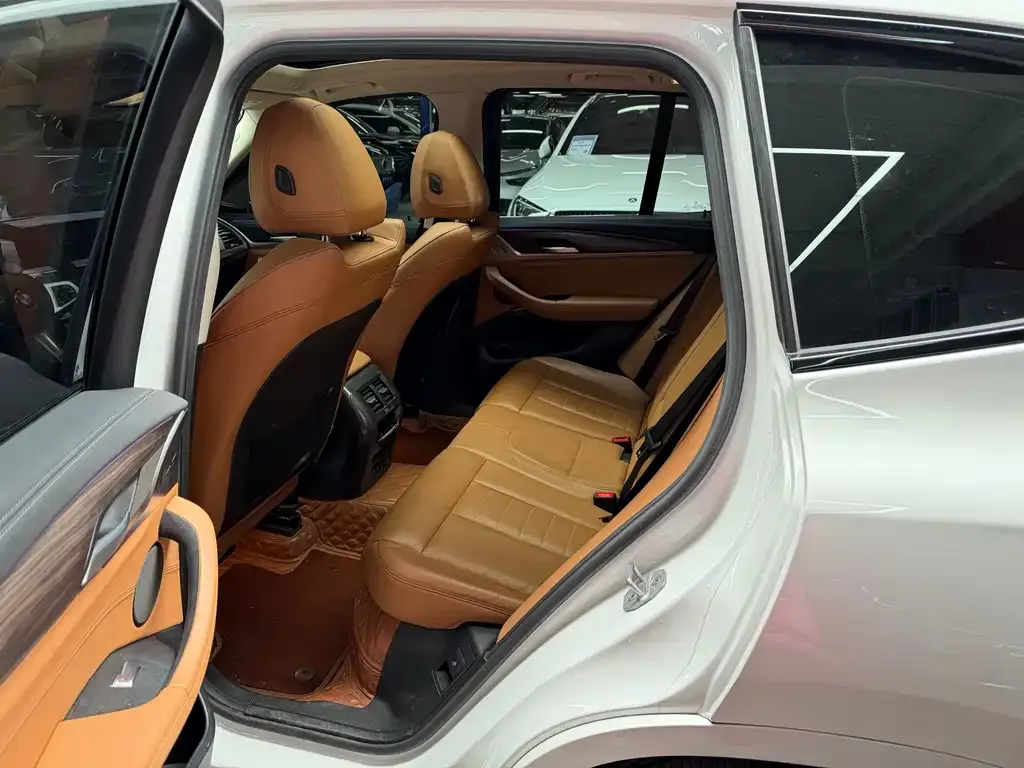 BMW X3 2021 из CN, фото 2
