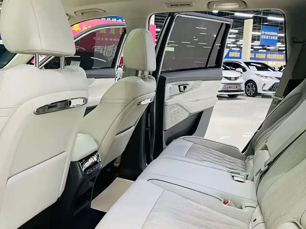 GAC Motor Trumpchi GS8 2022 из CN, фото 5