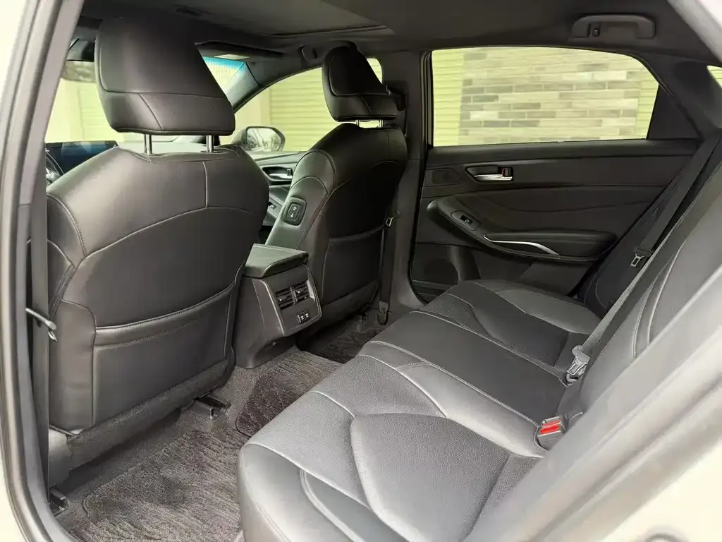 Toyota Avalon 2021 из CN, фото 8