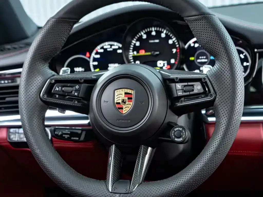 Porsche Panamera Hybrid 2022 из CN, фото 3