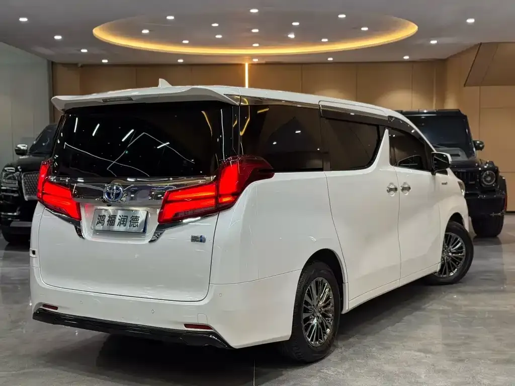 Toyota Alphard 2021 из CN, фото 8