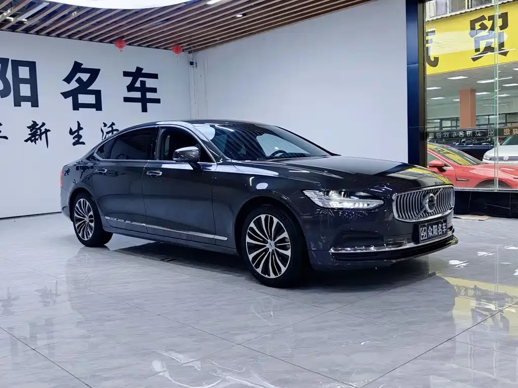 Volvo S90 2023 из CN, фото 2