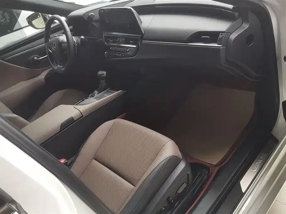 Lexus ES 2022 из CN, фото 5