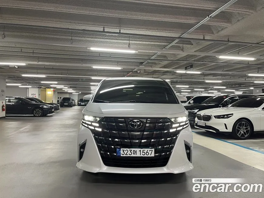 Toyota Alphard — фото 7