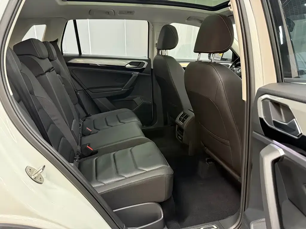 Volkswagen Tayron 2022 из CN, фото 6