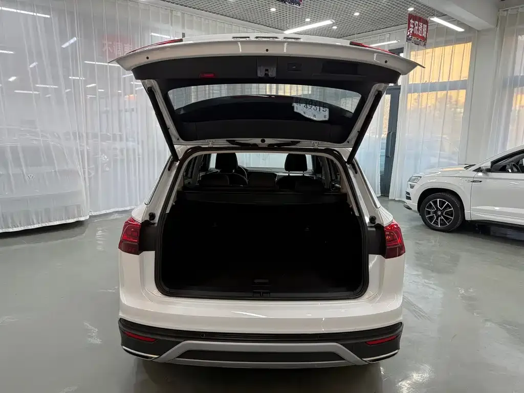 Volkswagen Tayron 2022 из CN, фото 9