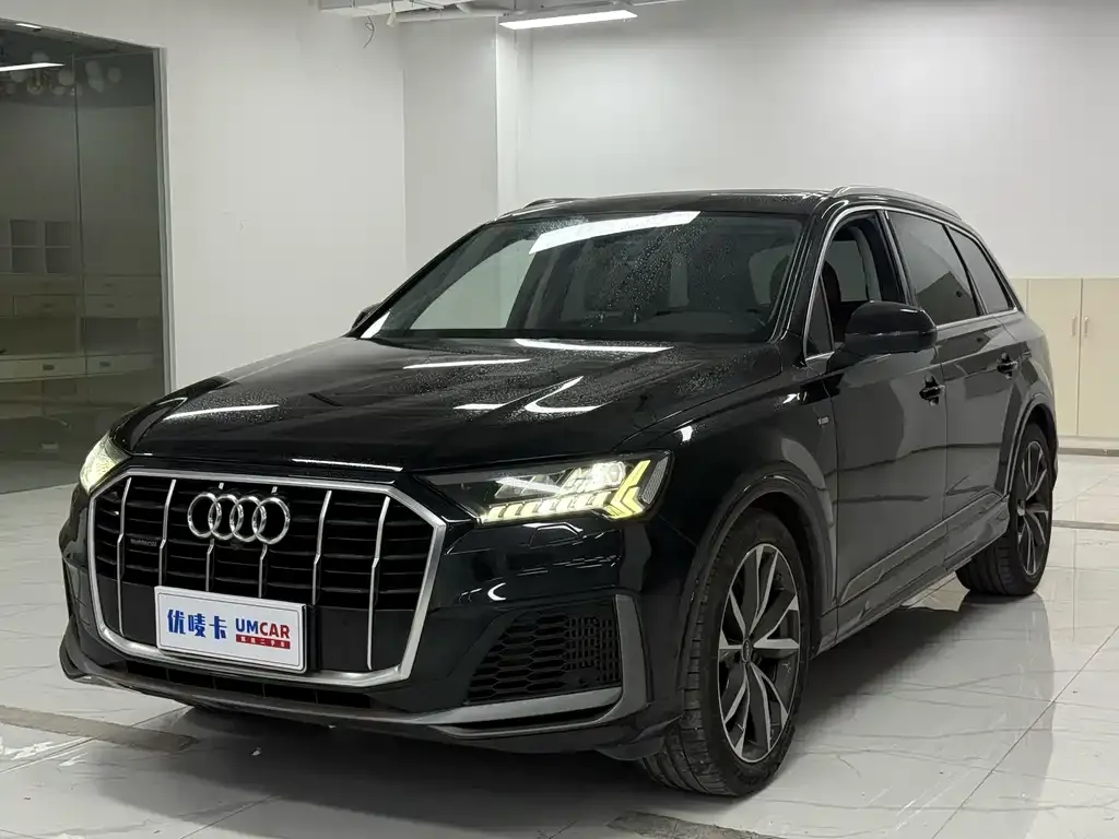Audi Q7 2021 из CN, фото 1