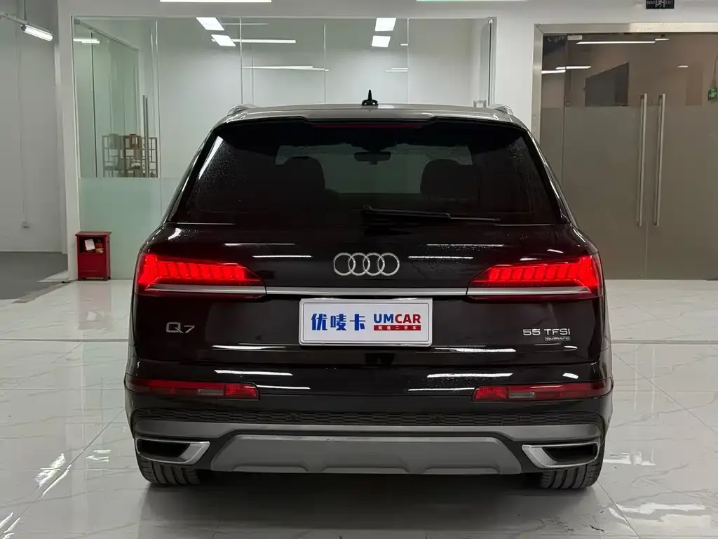 Audi Q7 2021 из CN, фото 3