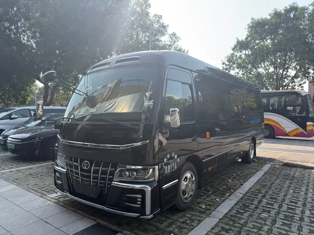 Toyota Coaster 2024 из CN, фото 10