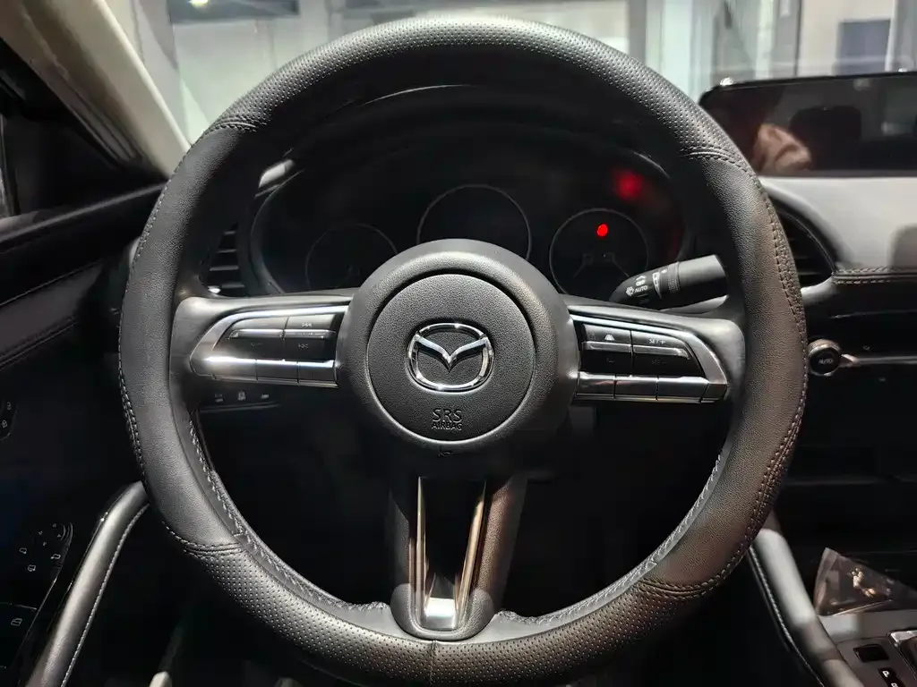 Mazda 3 Axela 2022 из CN, фото 6