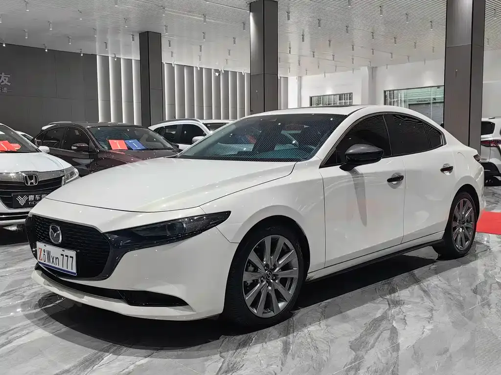 Mazda 3 Axela 2022 из CN, фото 4