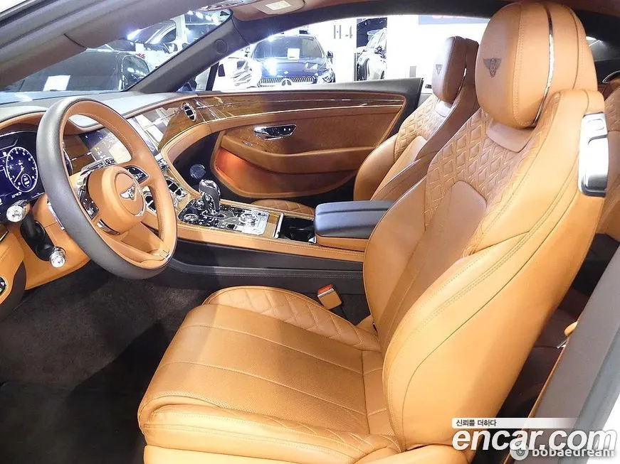 Bentley Continental 2022 из KR, фото 9