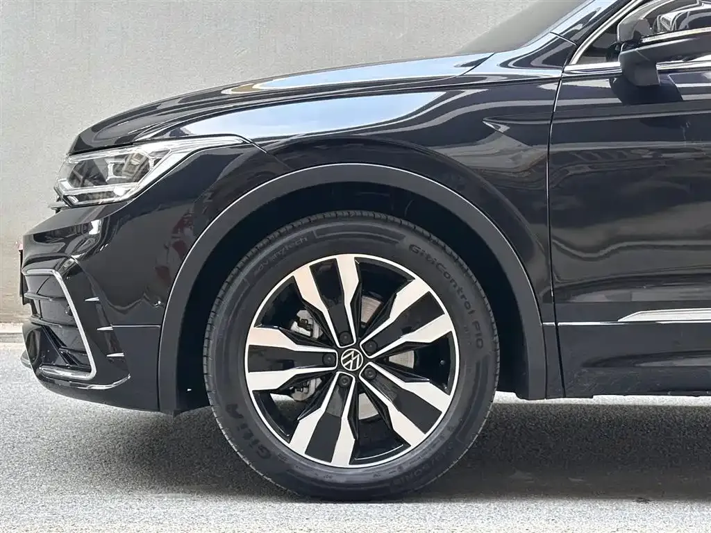 Volkswagen Tiguan L 2025 из CN, фото 4