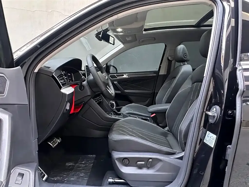 Volkswagen Tiguan L 2025 из CN, фото 3