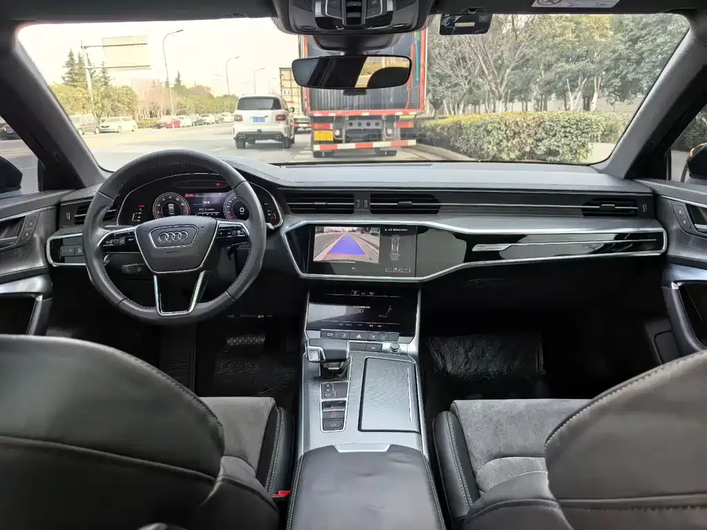 Audi A6L 2021 из CN, фото 2