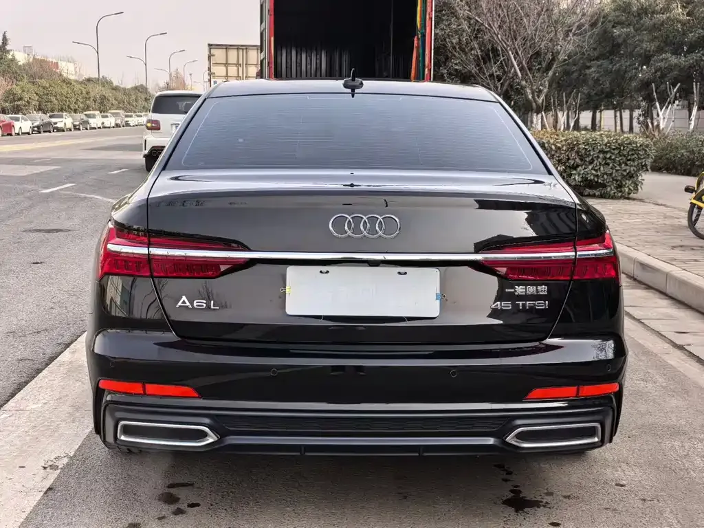 Audi A6L 2021 из CN, фото 8