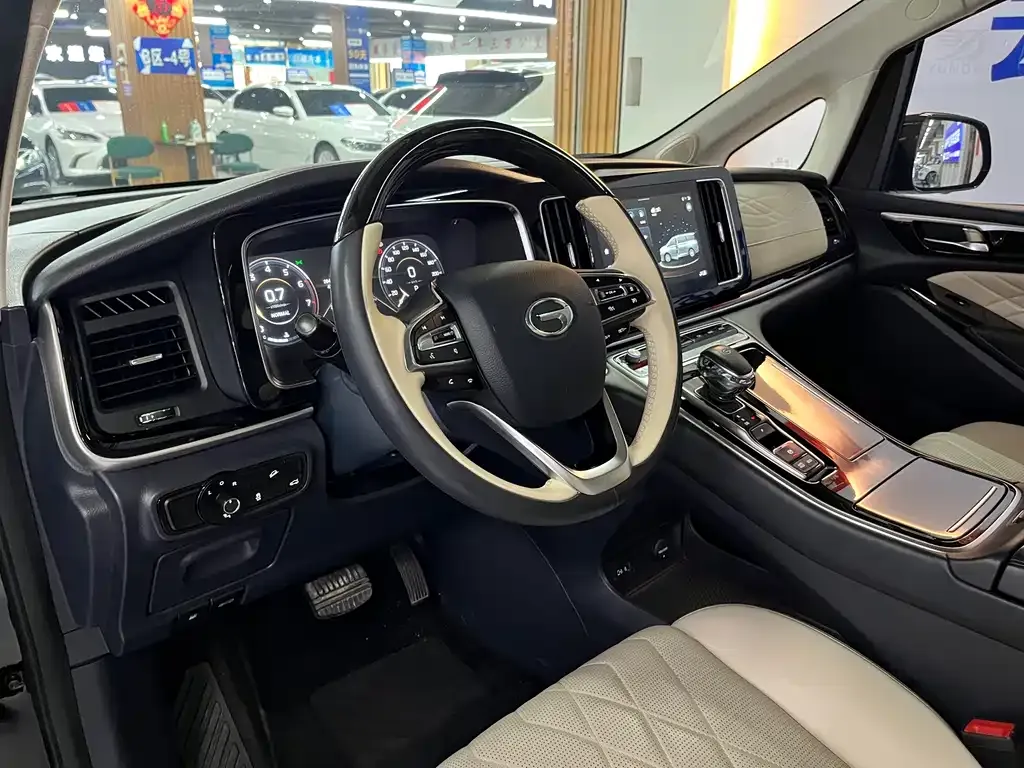 GAC Motor Trumpchi M8 — фото 4