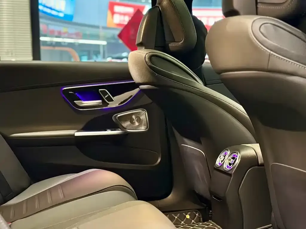 Mercedes-Benz C-Class 2024 из CN, фото 2