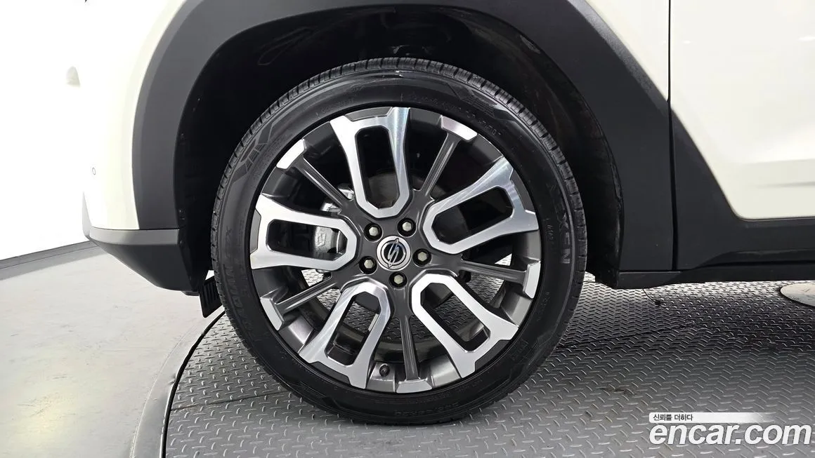 KG Mobility (Ssangyong) Torres — фото 6