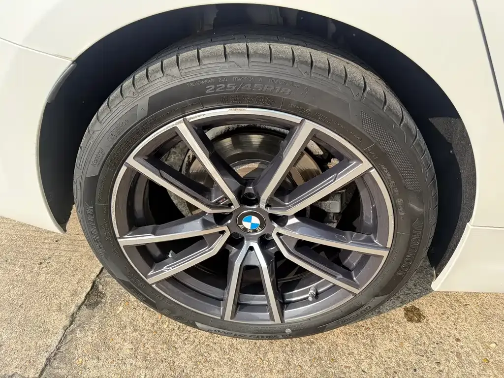 BMW 3 Series 2022 из CN, фото 8