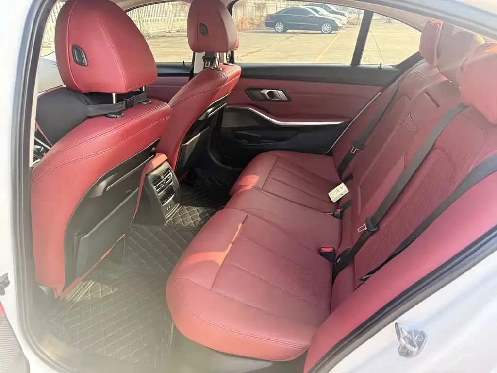 BMW 3 Series 2022 из CN, фото 4