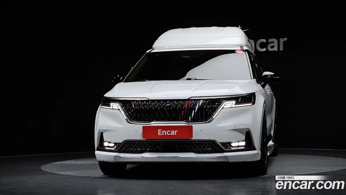 Kia Carnival — фото 10