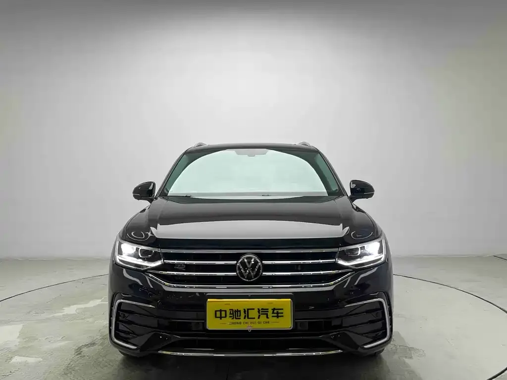 Volkswagen Tiguan L — фото 5