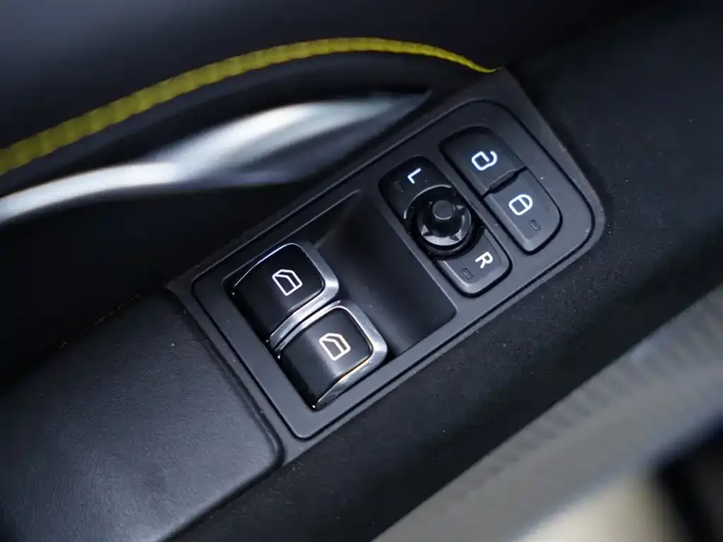 Lotus Emira 2023 из CN, фото 4