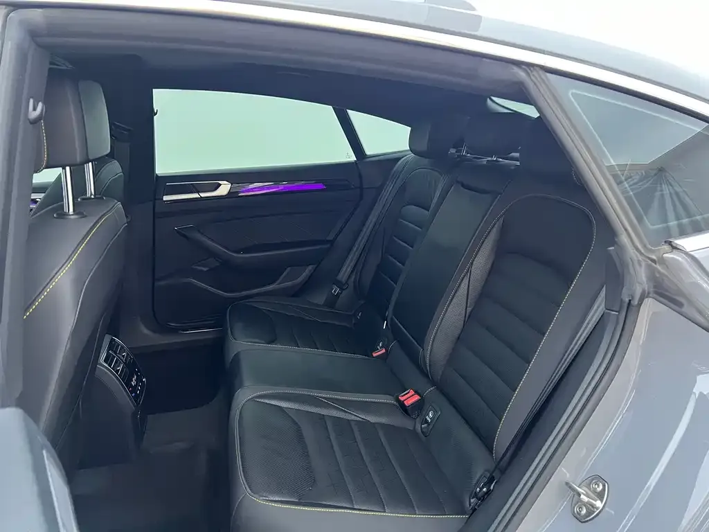 Volkswagen CC 2022 из CN, фото 6