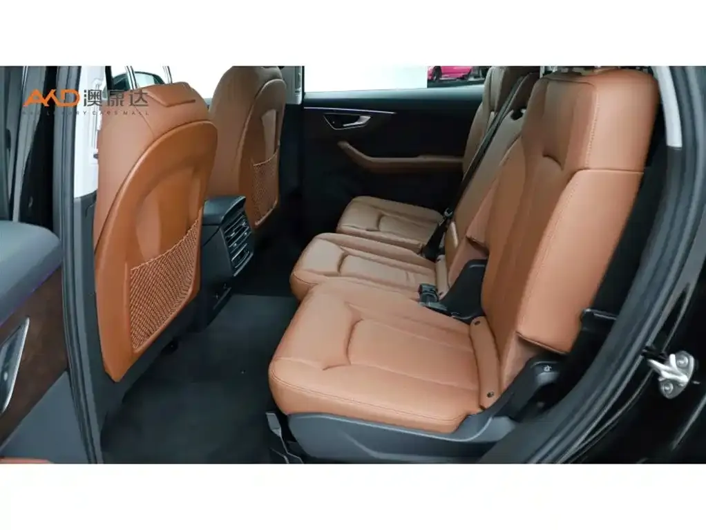 Audi Q7 2023 из CN, фото 8