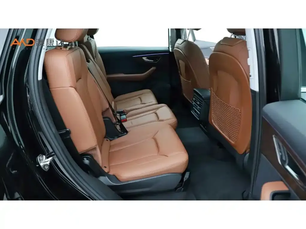 Audi Q7 2023 из CN, фото 10